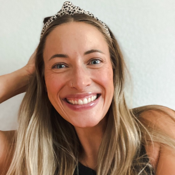 Meet your Posher, Randee - Picture 1 of 1